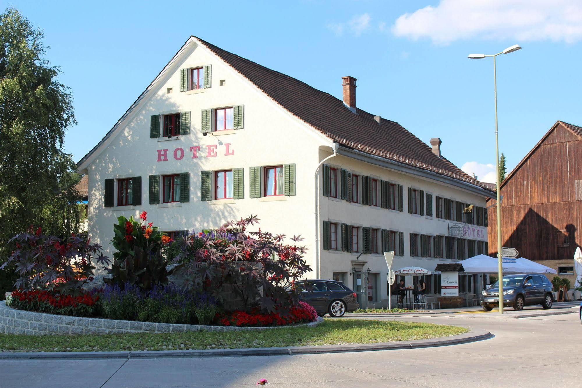 Gasthof Loewen Bassersdorf Exterior foto